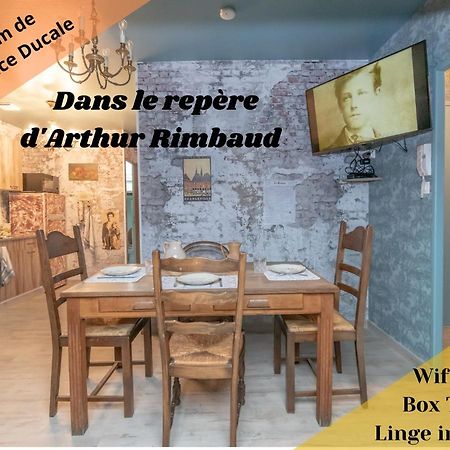Chez Arthur Rimbaud Шарлевіль-Мезьєр Екстер'єр фото